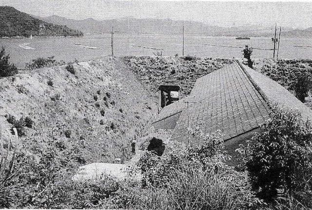 弾薬庫建物 上から